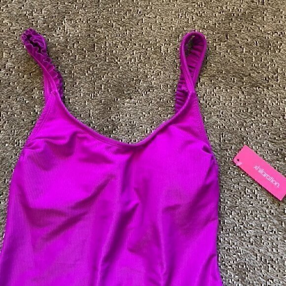 NEW NWT XHILARATION Ribbed Ruffle Shoulder One Piece Swimsuit Purple JRS Large - Picture 4 of 12